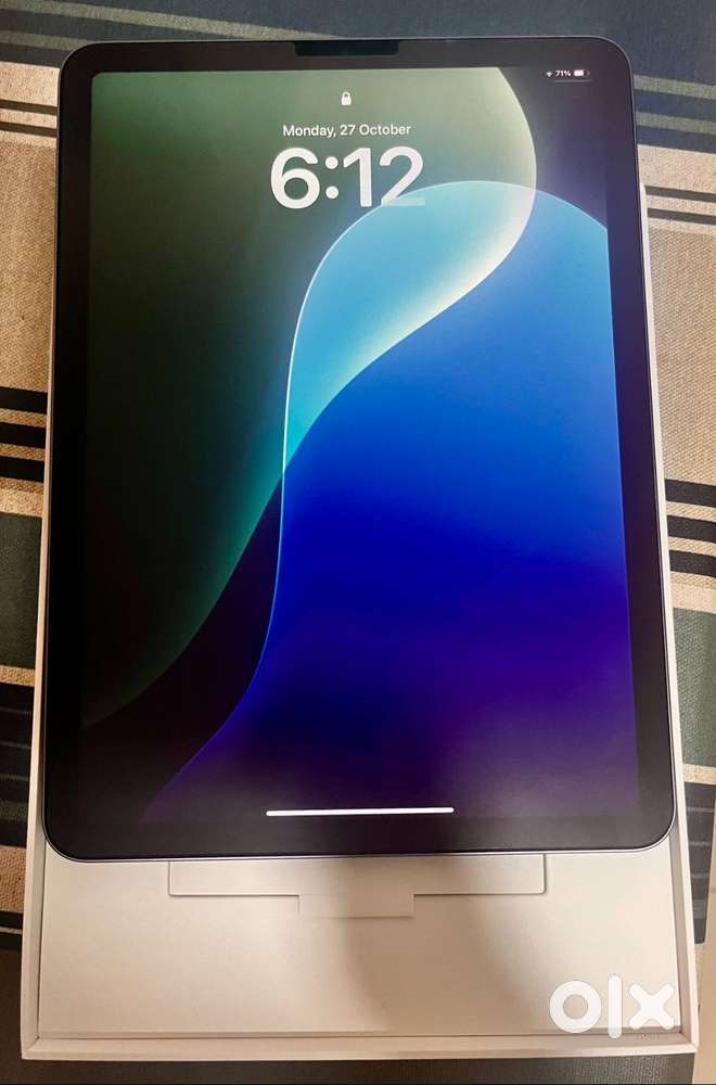 iPad Air 5th generation - like new