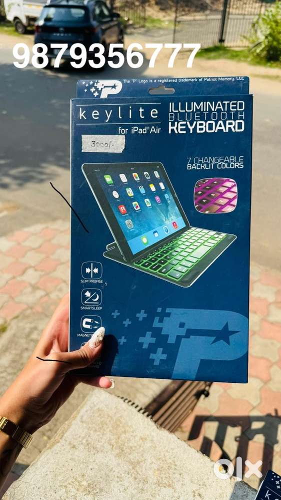 Illuminated keyboard for ipad