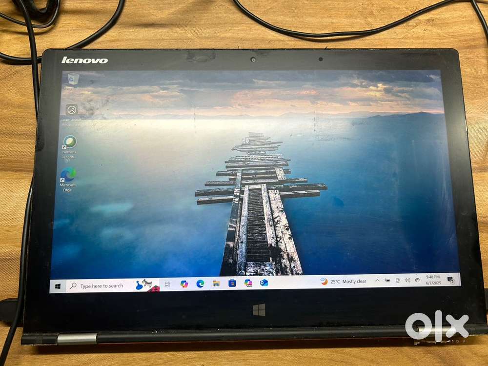 Lenovo Yoga 2 Pro touchscreen 2 in 1 laptop