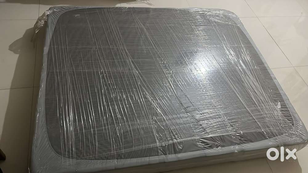 Wakefit queensize mattress
