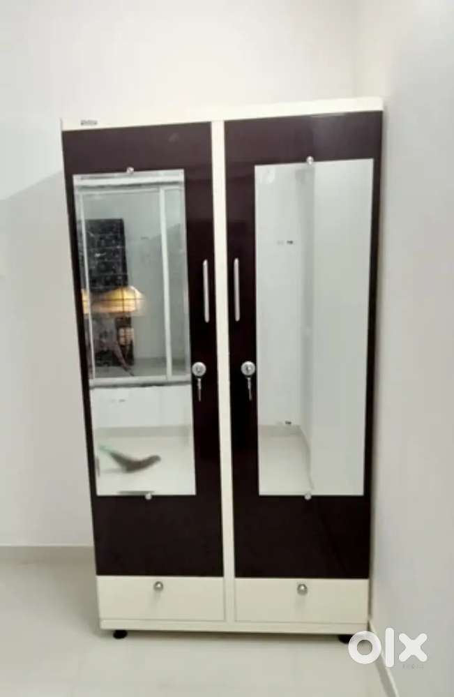 Rajarani kapat with locker at good condition
