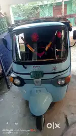 Piaggio ape electric auto