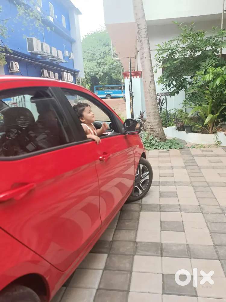 കുട്ടികളെ നോക്കാൻ അയയെ ആവിശ്യം ഉണ്ട് (സ്ത്രീകൾ മാത്രം )
