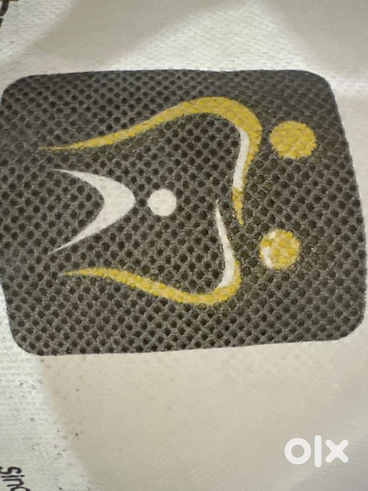 Driver cum helper below 25 yrs of age