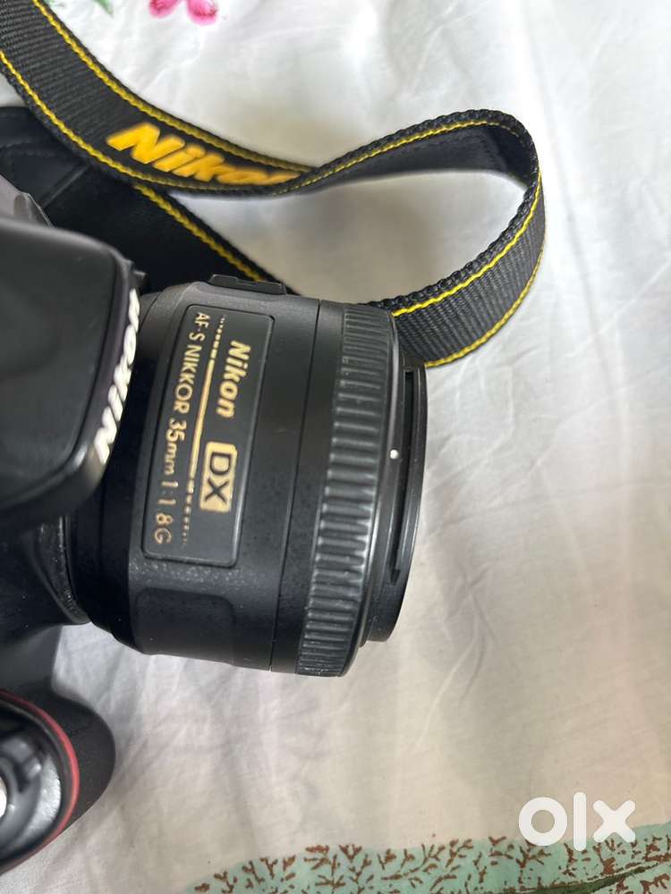 Nikon DX AF 35mm 1.8G lens for sell