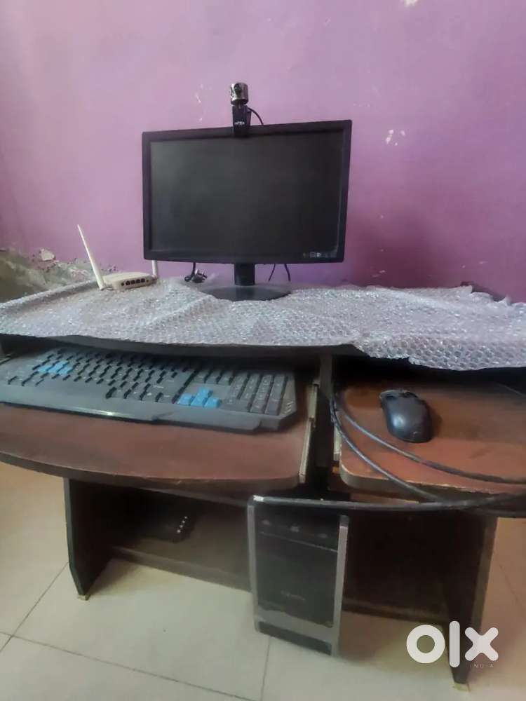 Full Desktop Setup with Computer Table - Grab this Deal Now