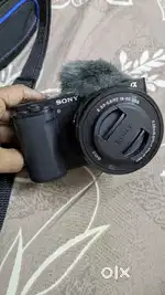 ( SONY ZVE10 ) CAMERA NEW CONDITION ( full set )