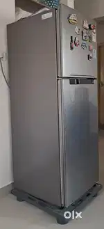 Samsung 236 ltr 3-star Double door refrigerator (2024 model) + Stand