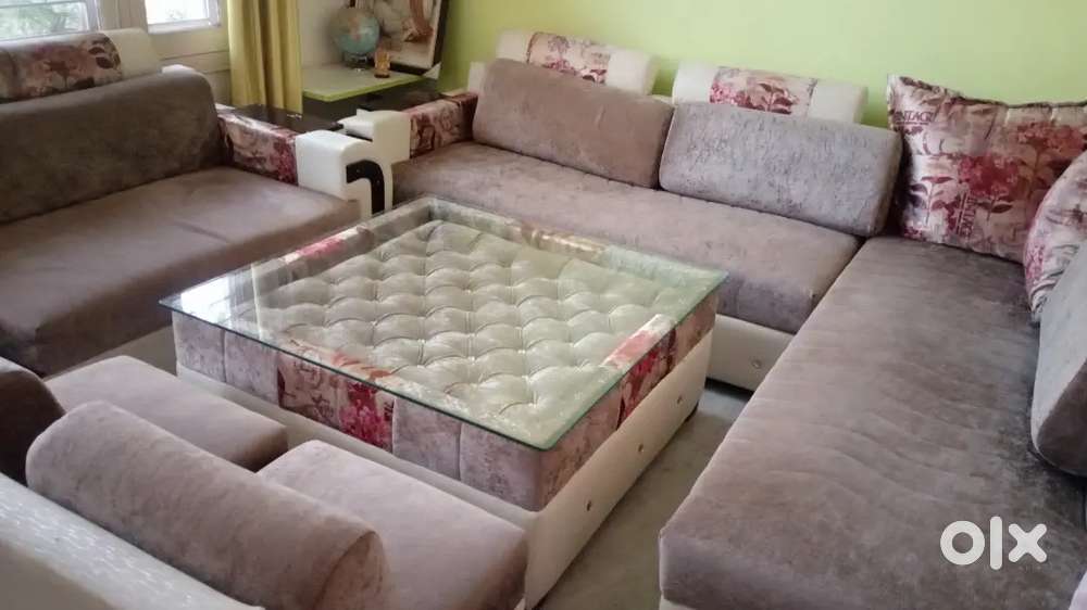 10 seater with table