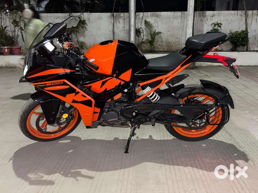 KTM RC 200 NEW CONDITION BIKE