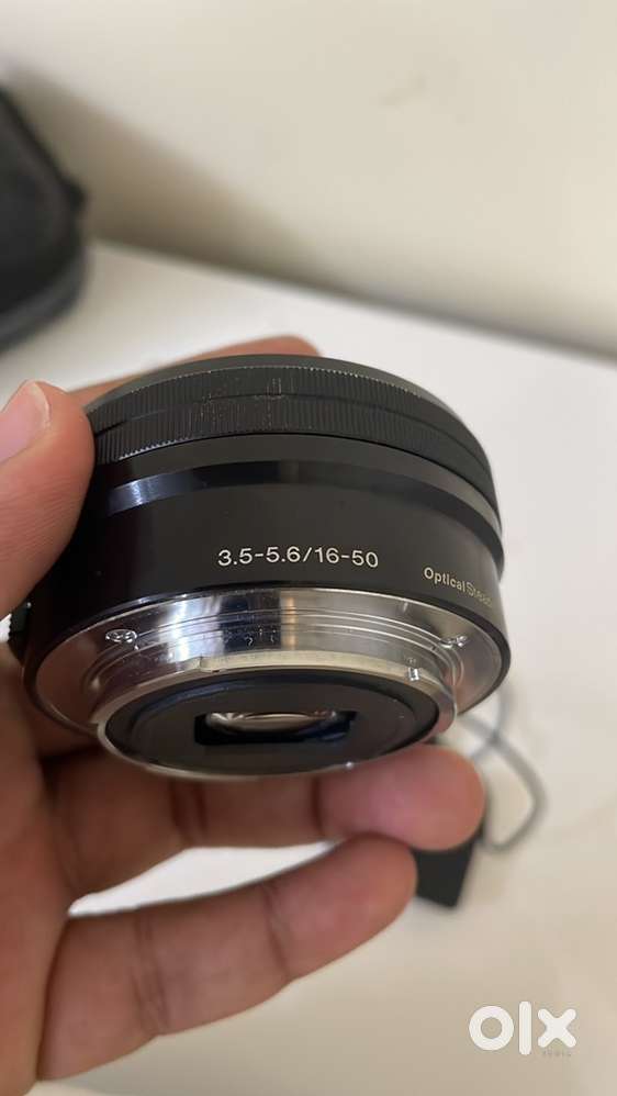 Sony Alpha a6000 Mirrorless Camera with 16-50mm including Charger &bag