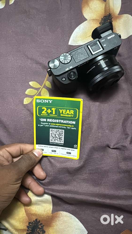 Sony alpha 6400 this camera is so good but my work is completing my