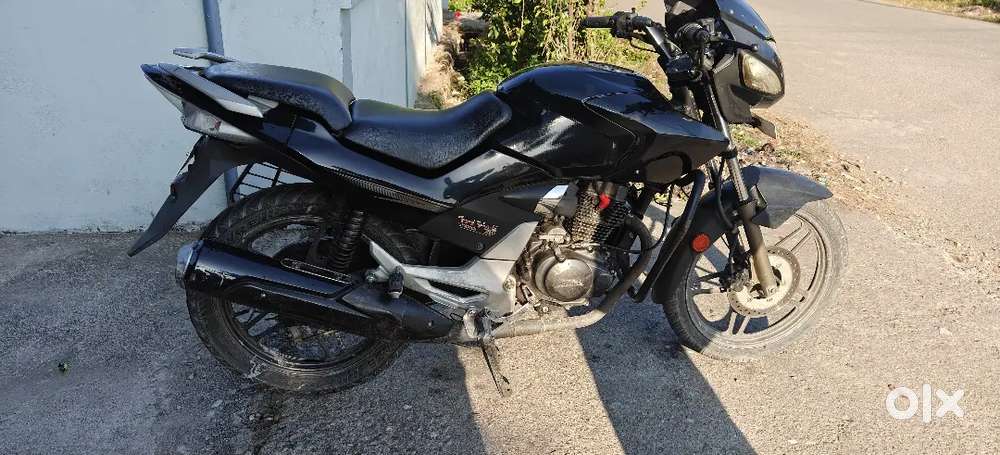 Want to sell hero honda cbz extrem bike