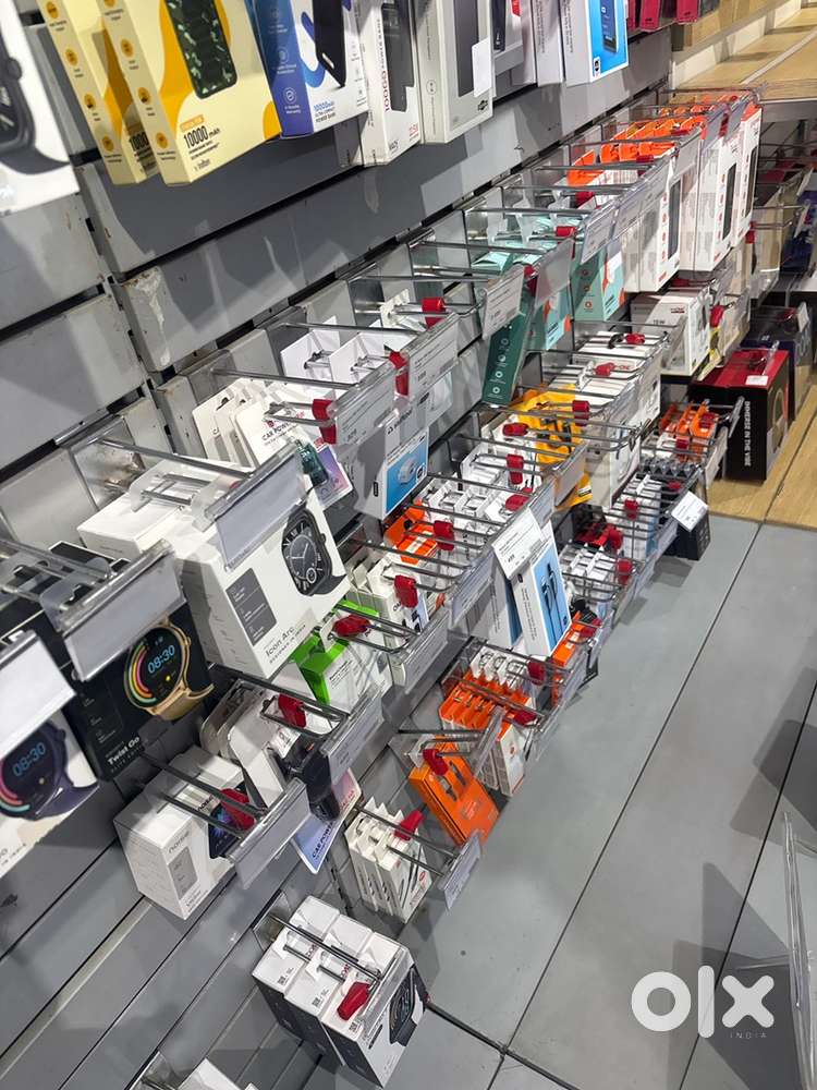 required sales staff for mobile accessories shop