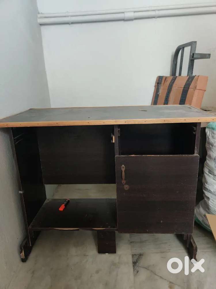 Computer/study table 40inch × 22 inch