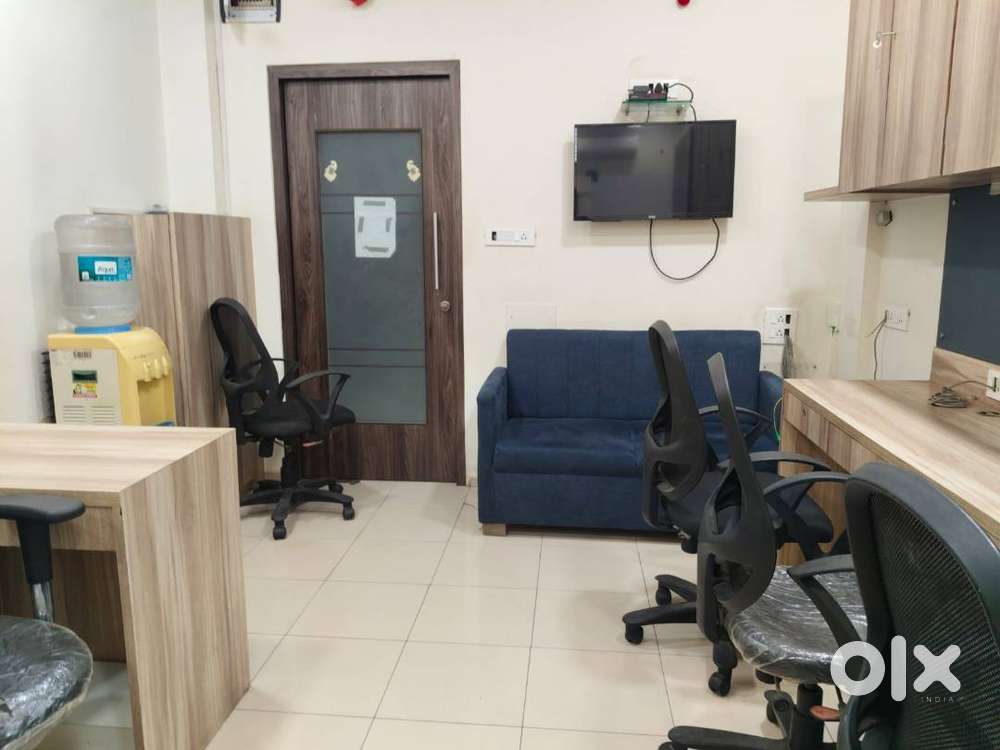 OFFICE SPACE ON RENT AT CRYSTAL PLAZA