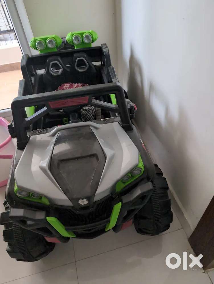 Child battery car