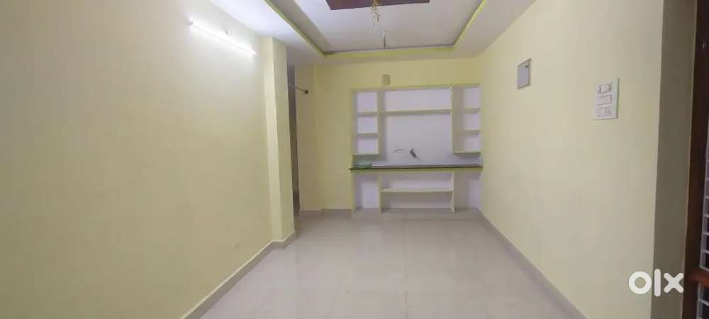 25 Lakhs 2 BHK FLAT PRASADAMPADU 2nd floor West face