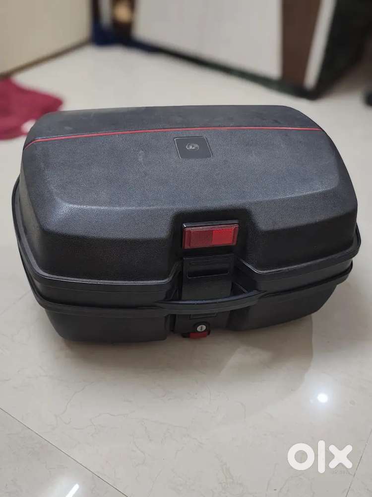 Asg top box 45 liters and ramco 70l saddle bags