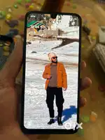 8 GB RAM / 128 GB Rom or 17.02 cm (6.7 inch )  Full HD + display