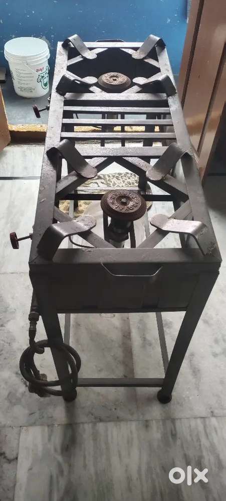 Cooking big standing stove