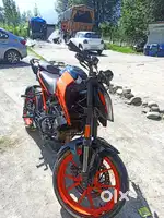 KTM DUKE 200