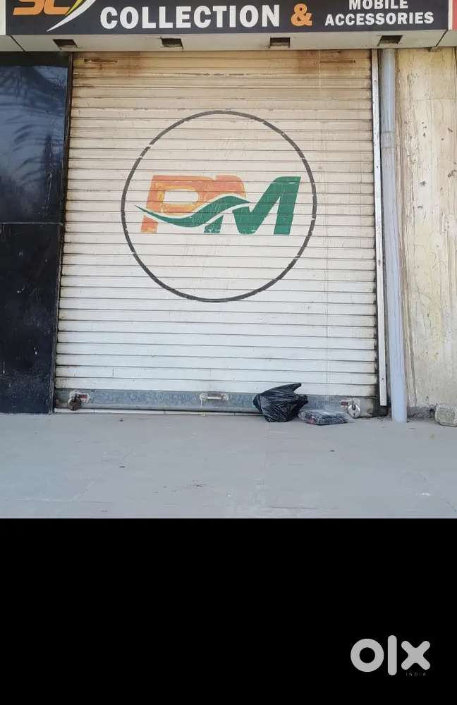 પ્રગતિ મોલ માં દુકાન ભાડે આપવાની છે વેરાવળ મેન રોડ