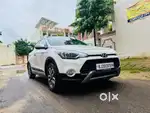 Hyundai i20 Active SX Petrol, 2015, CNG & Hybrids