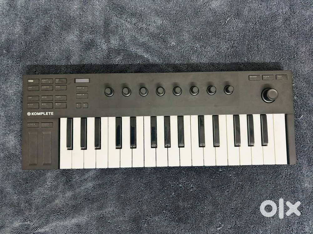 Komplete Kontrol M32