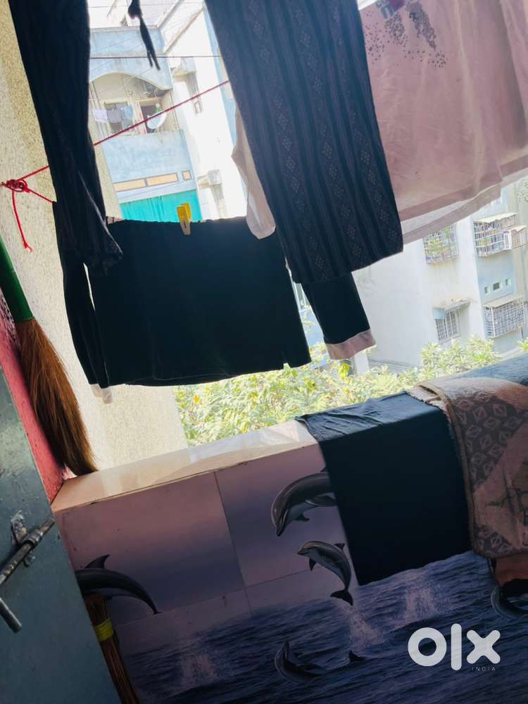 Need urgent female roommate Single room available