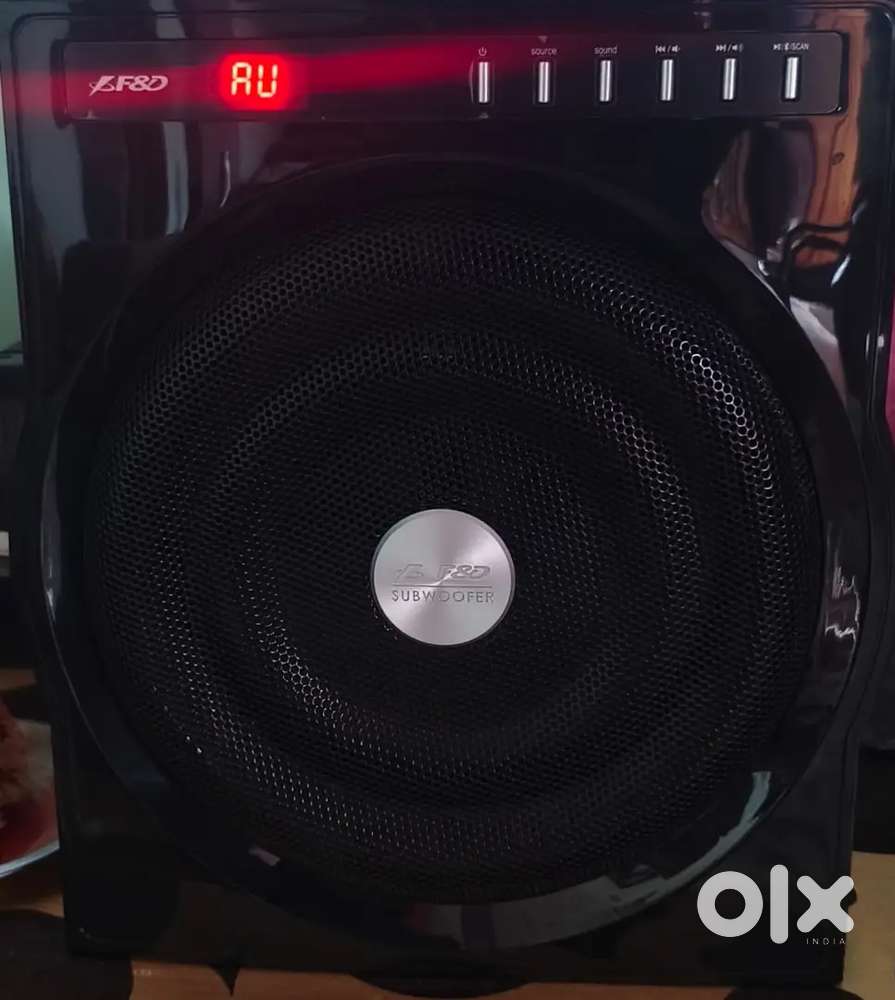 Home Theatre F&D 135W with 5 powerful speakers