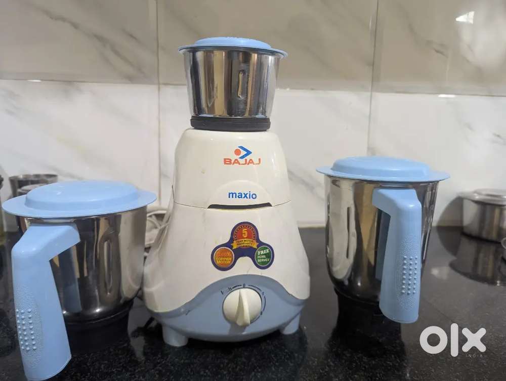 Bajaj Maxio Mixer Grinder 550 with 3 jars