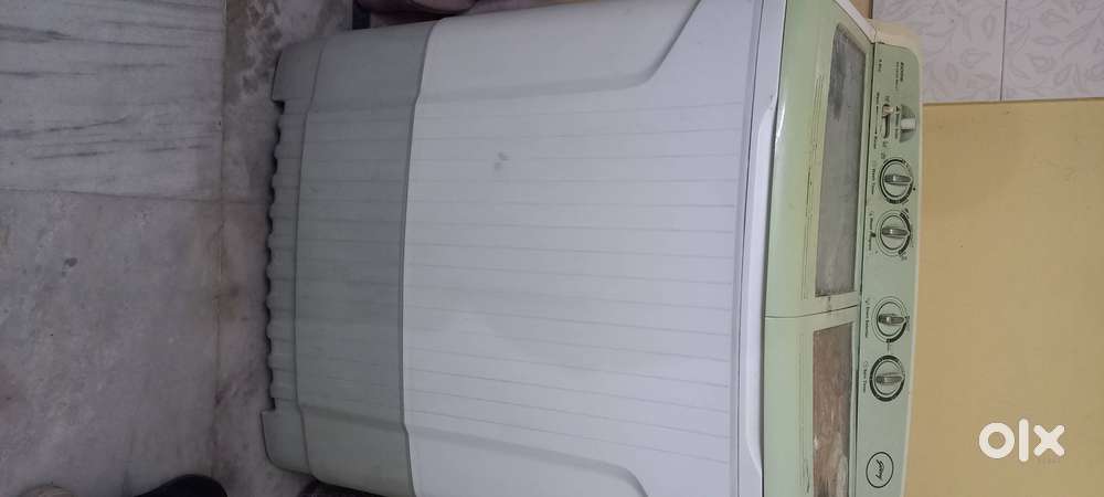 Godrej Semi Auto washing machine