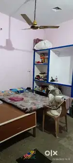 Sharing Room For 1Girl