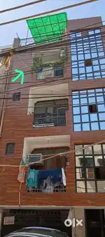 v.Good location 3bhk flat in jeevan park (Hurry)