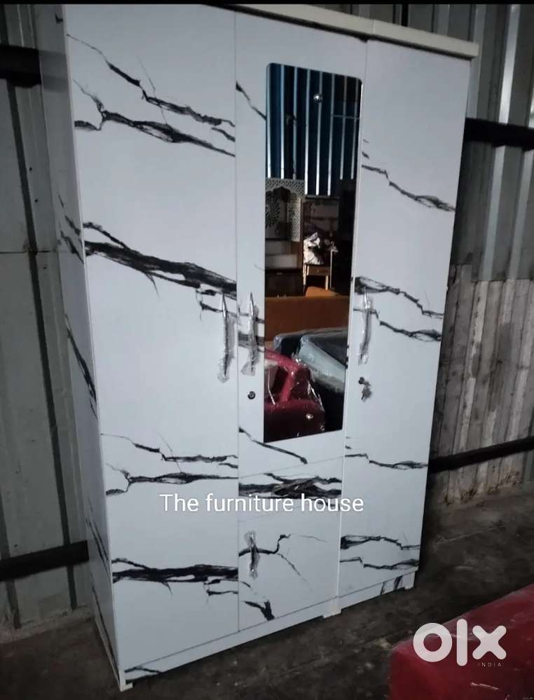 3 Door wardrobe new brand directly from factory