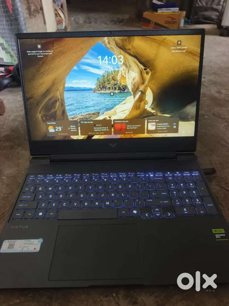 Hp victus laptop 6 month चला है best condition नो स्क्रैच
