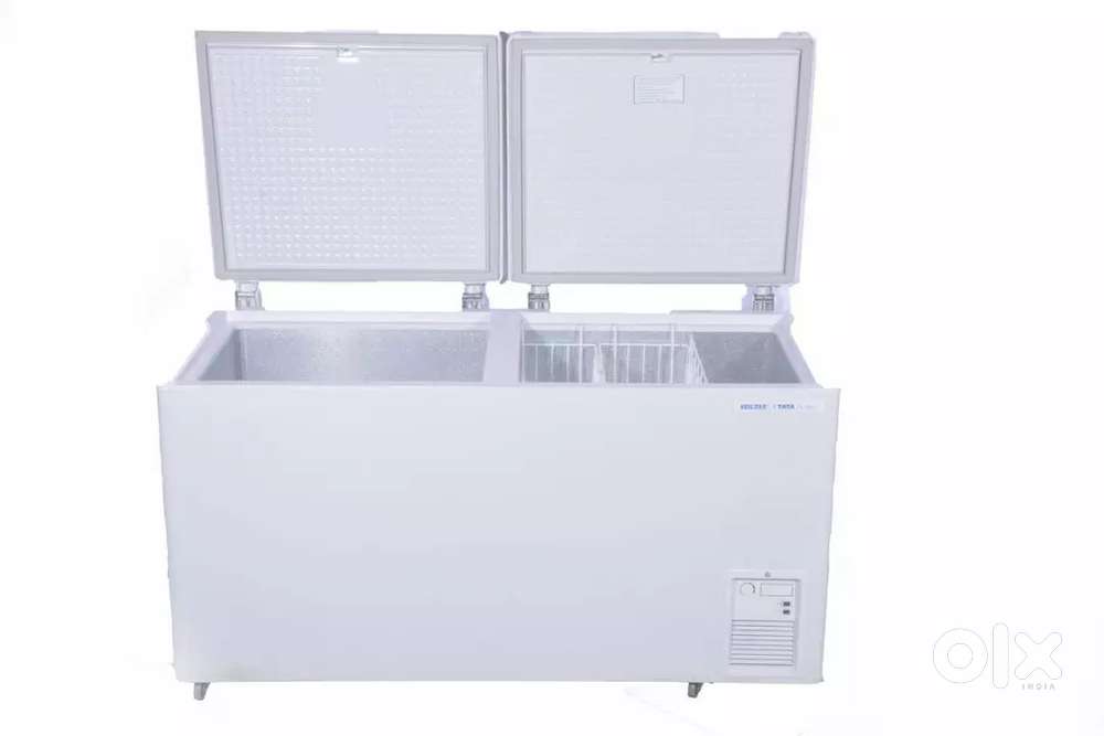 VoltasVoltas 500 DD CF Double Door Deep Freezer, 500 Liters, White