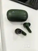 6 month old Boult earbuds