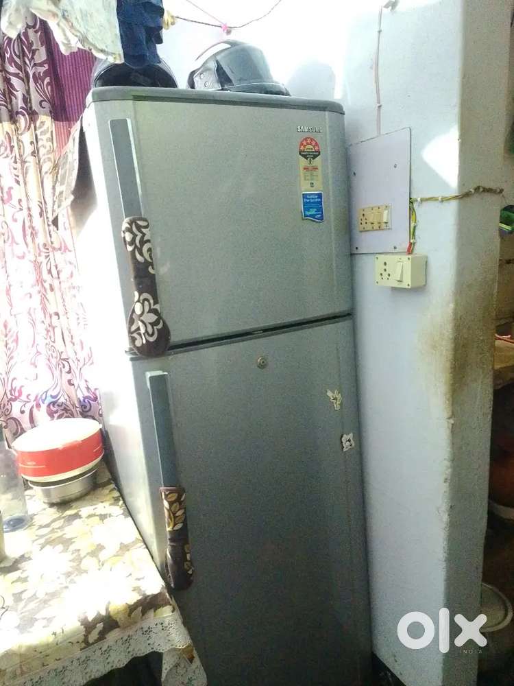 Double door Good running condition fridge