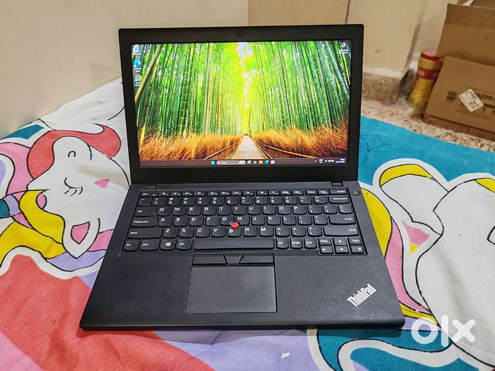 Lenovo ThinkPad i7 7th Gen 8GB/256GB SSD Laptop in Amazing Condition