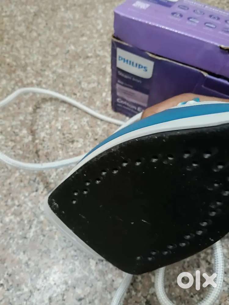Philips steam Iron (Invoice included)