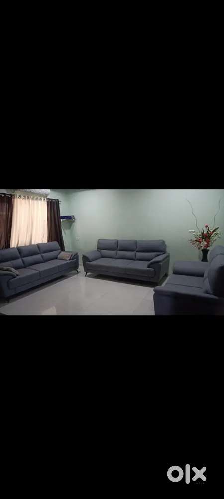 New condition sofa 8 seater