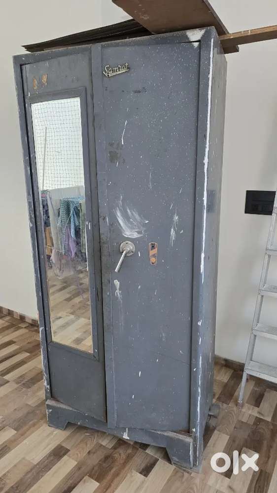 Classic wardrobe manufacturing 1994