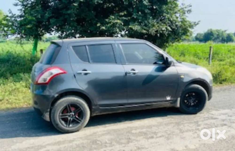 Maruti Suzuki Swift 2015 CNG & Hybrids 79000 Km Driven