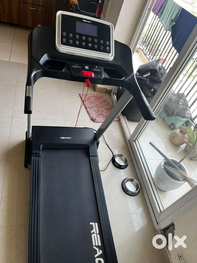 Treadmill by Reach