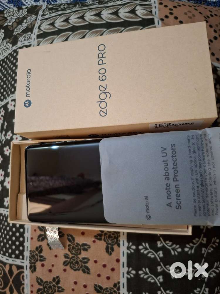 Moto Edge 60 pro (8-256)