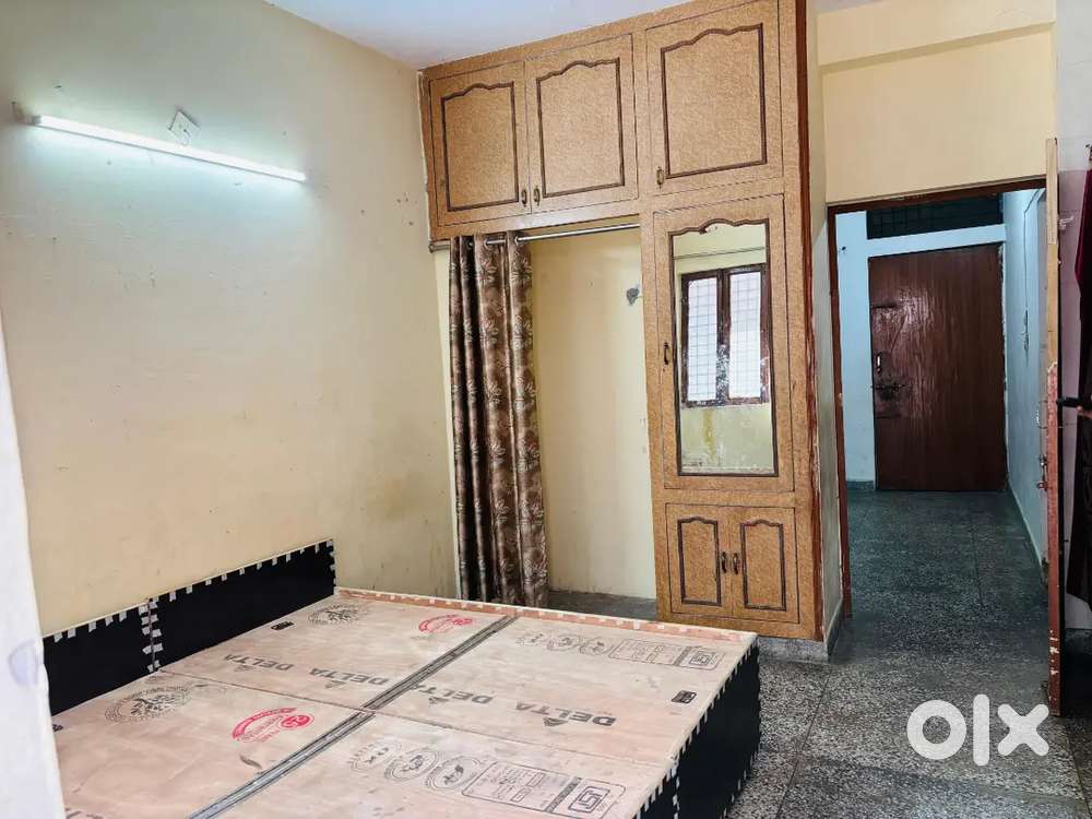 Gulzar apartment near salimar