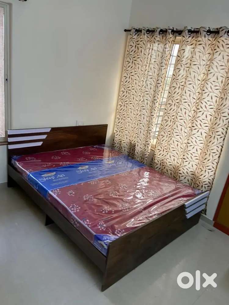 BRAND NEW NON STORAGE BED 5*6