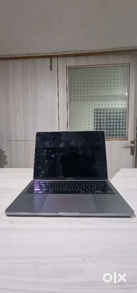 Macbook Pro 2020 M1  - 13 Retina  i5  8 GB  128 GB  Good Condition